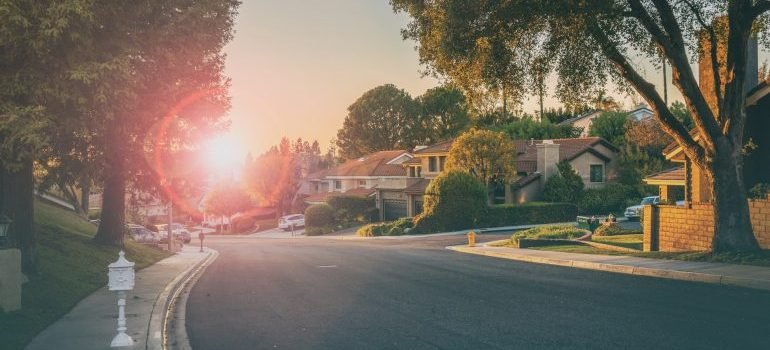 people are leaving LA for Thousand Oaks