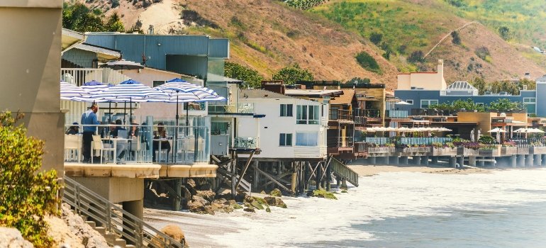 Beachfront Dining with Ocean Views